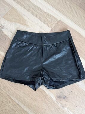 Commando faux leather shorts